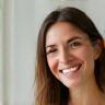 Visage souriant de Caroline B.